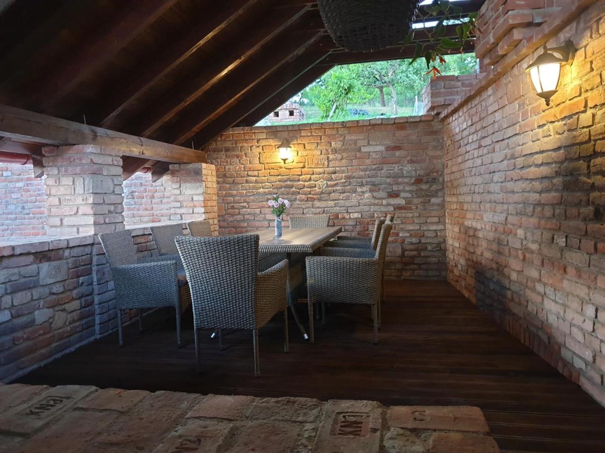 Apartmany In Veritas Mikulov Exterior foto