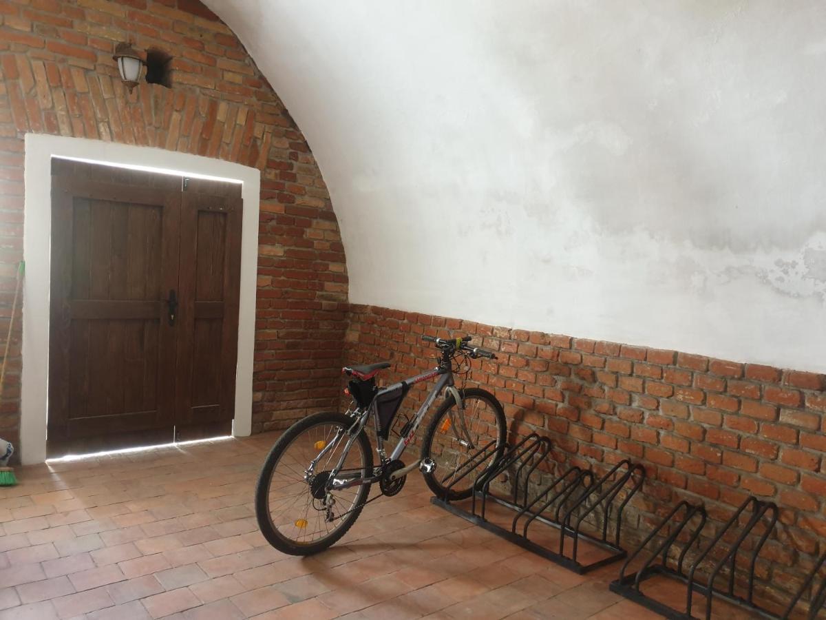 Apartmany In Veritas Mikulov Exterior foto